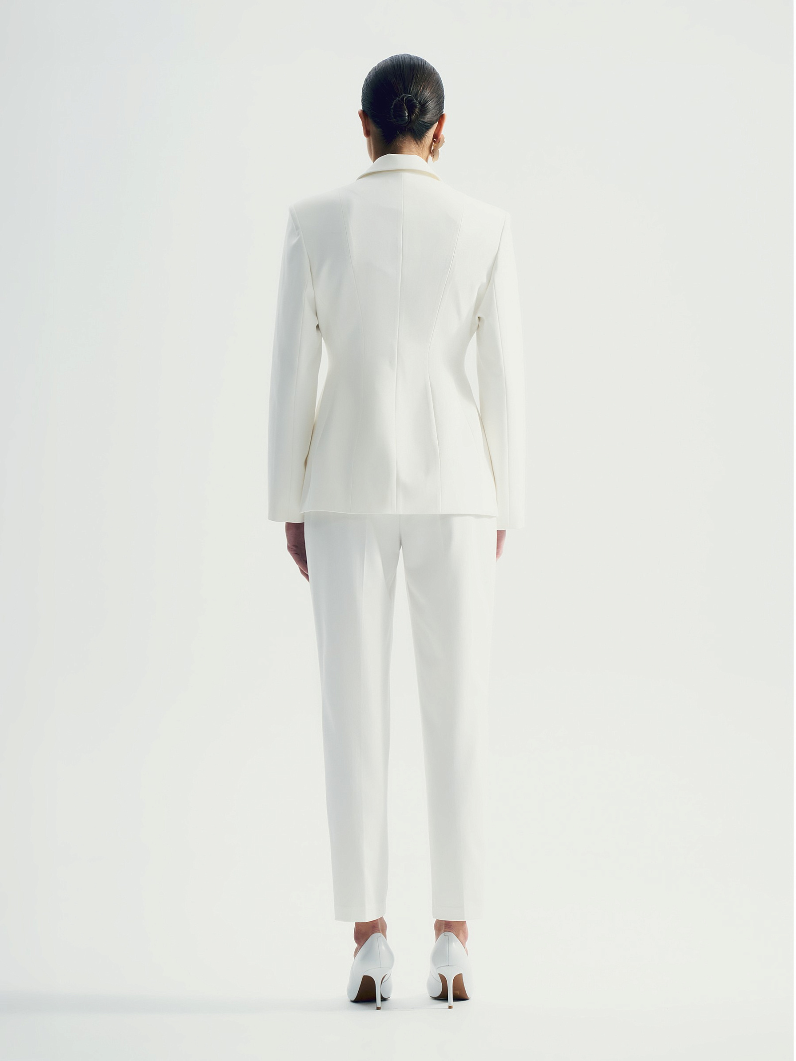 Жакет приталенного кроя